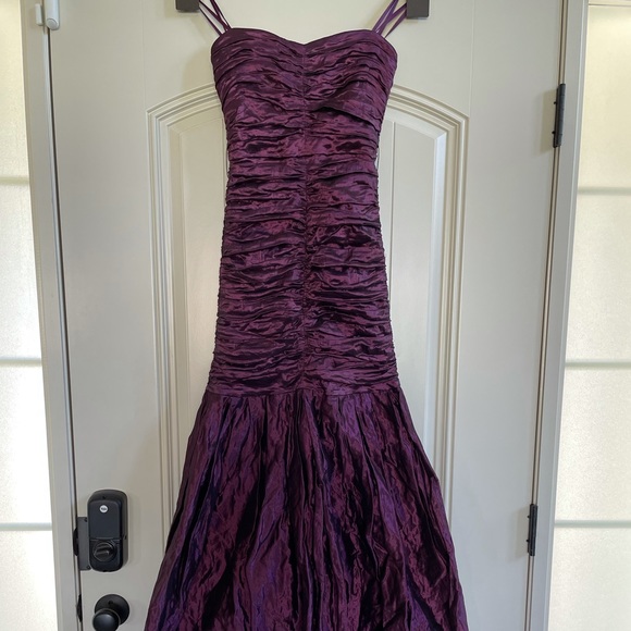 BCBG floor length gown/prom dress 👗 - Picture 1 of 11